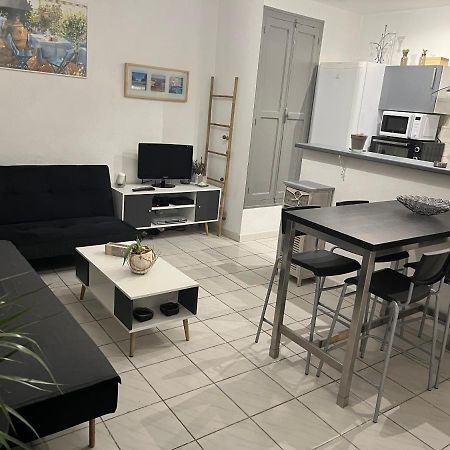 T2 Avec Terrasse, Clim , Box Fibre Apartman Vedène Kültér fotó